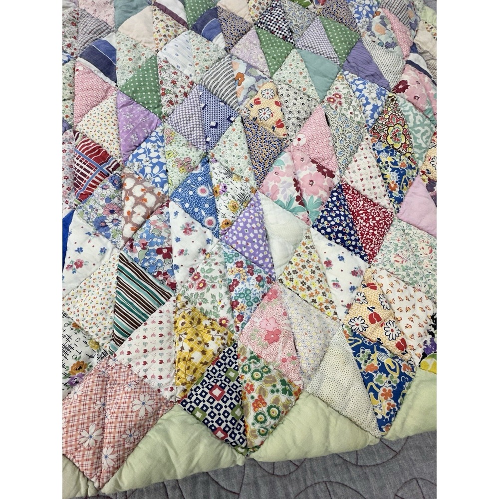 Vintage Handmade Patchwork Quilt Floral Feedsack Style Diamond Scrap Pastel - Picture 3 of 11